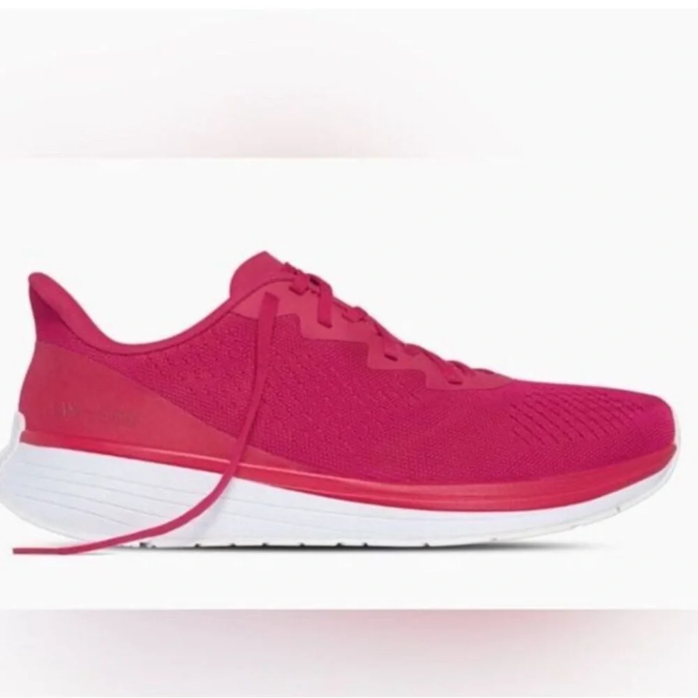 NIB Lane-Eight The Relay Trainer in Pink size US 7 $150‎